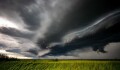 Bouřky a krupobití. Výstraha meteorologů platí i pro Přerovsko