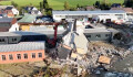 Hasiči strhli trafostanici v Bělé pod Pradědem. Další budovy stabilizují