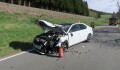 Náraz s protijedoucím autem jej odhodil. Motorkář nepřežil
