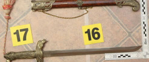 Ruply mu nervy a na ženu vytáhl šavli. Ta nepřežila