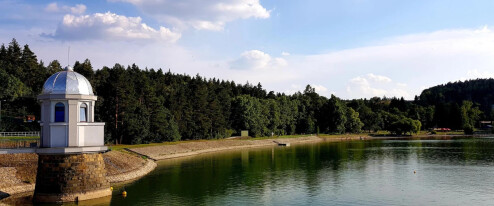Sinice v Plumlovské nádrži. Koupání může ohrozit zdraví, varují hygienici