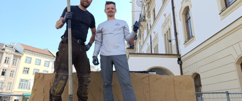 V Olomouci roste nová písková socha. Vydržela by i přes zimu, říká její stavitel Václav Lemon