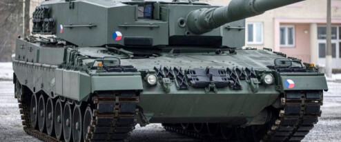 Šelmy na dálnici. Tanky Leopard potkáte v koloně