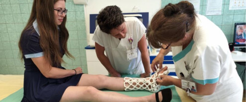 Nebezpečná jízda bez ochranných pomůcek. Přibývá úrazů na elektrokoloběžkách