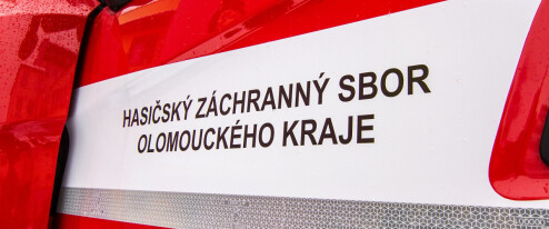 AKTUÁLNĚ: Hasiče zaměstnává požár v Bělkovicích-Lašťanech. Způsobil milionovou škodu