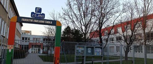 Děti si vypěstují vlastní záhon. Olomouc promění zahradu školky Holečkova