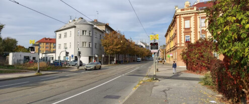 Řidiči tudy neprojedou. Wolkerovu v Olomouci zavírá oprava přejezdu