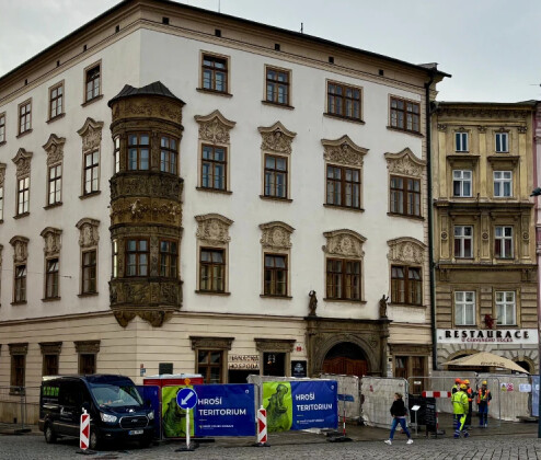 Byty na Dolním letos nedokončí. Rekonstrukce Hauenschildova paláce se komplikuje