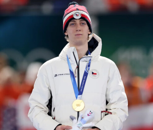 Jílek má další medaili. Po stříbru z kratší tratě oslavuje zlato