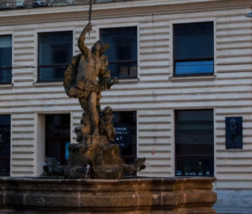 Merkurovu kašnu čeká oprava. Restaurace památky v centru potrvá do srpna