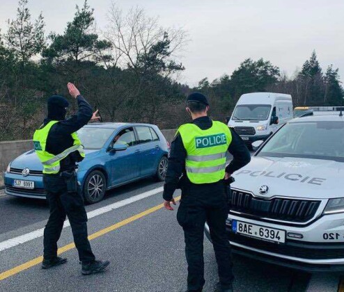 Na pokutách vybrali desetitisíce. Dopravní policie na Olomoucku zkontrolovala tisíc aut