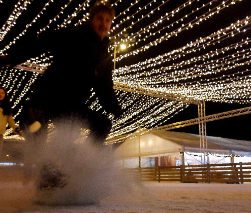 Vánoce a sport? Proč ne. Která města na Olomoucku otevřela ledovou plochu?