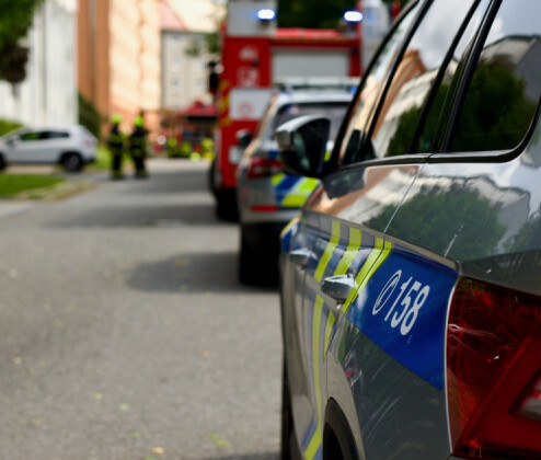 Vařili, užívali, prodávali. Policie obvinila dvě osoby, hrozí jim 10 let vězení