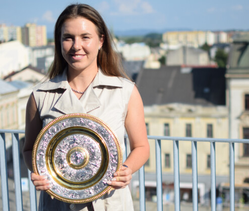 Highlighty týdne: Rozhovor s Lindou Noskovou a jak pokračuje spor o akcelerační zóny?