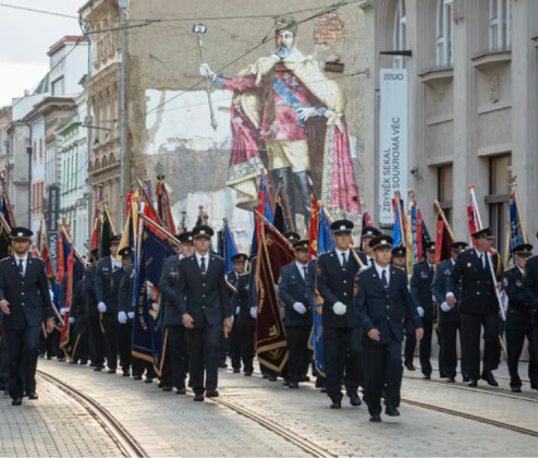 Horní náměstí patřilo hasičům. Do Olomouce dorazili i ze zahraničí